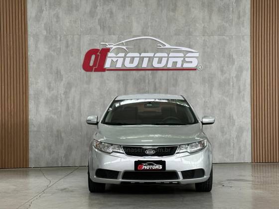 KIA CERATO 1.6 SX E.233 16V GASOLINA 4P MANUAL KIA CERATO 1.6 SX E.233 16V GASOLINA 4P MANUAL